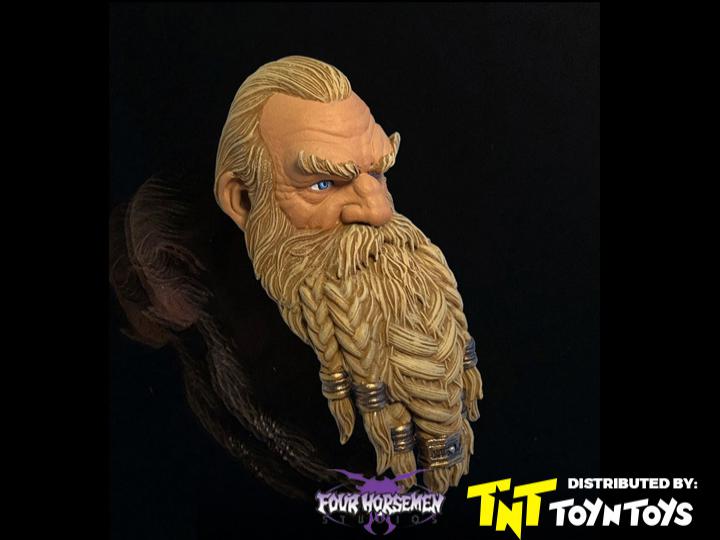 Retailer Exclusive Dwarf Head
